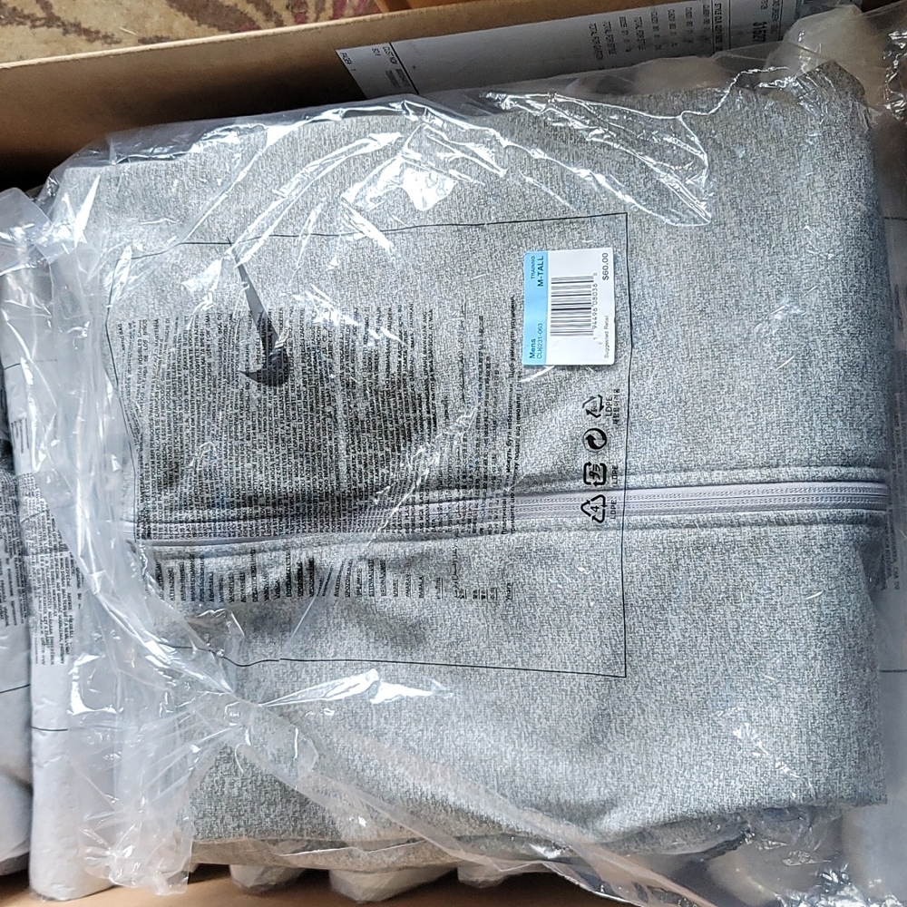 Nike men's therma-fit sweatshirt - Picture 5 of 5